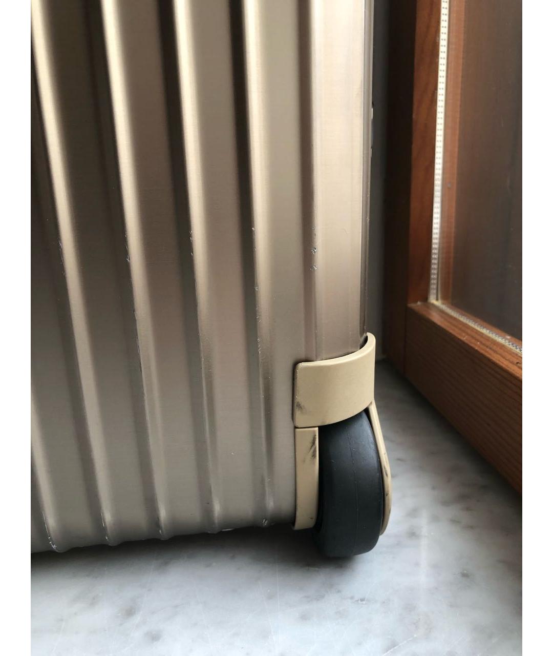 Rimowa Серебрянный чемодан, фото 3