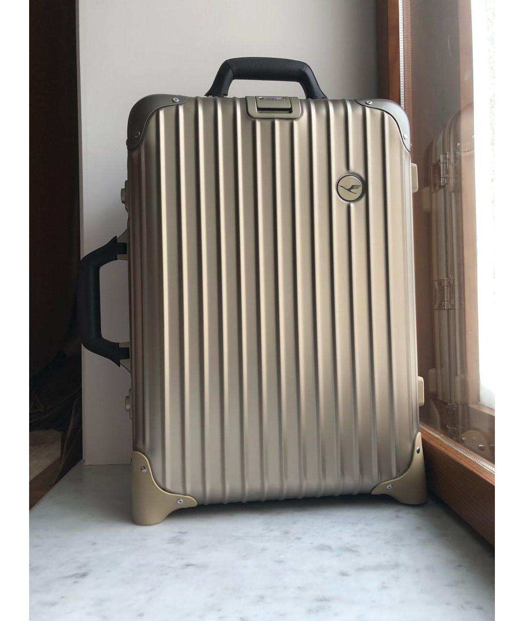 Rimowa Серебрянный чемодан, фото 9