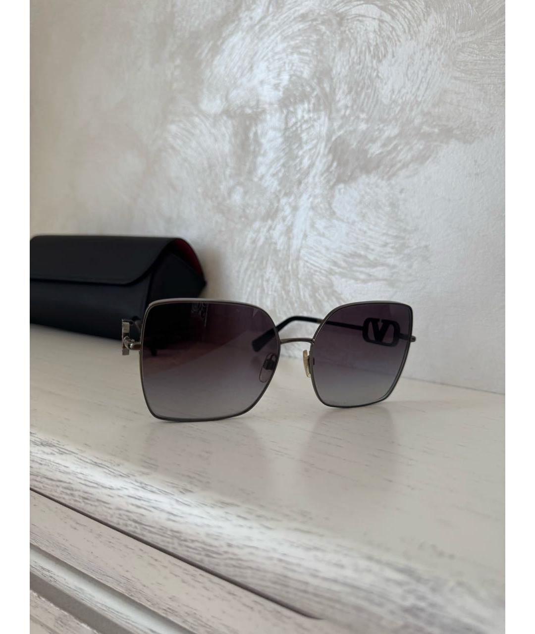 VALENTINO Черные металлические солнцезащитные очки, фото 7