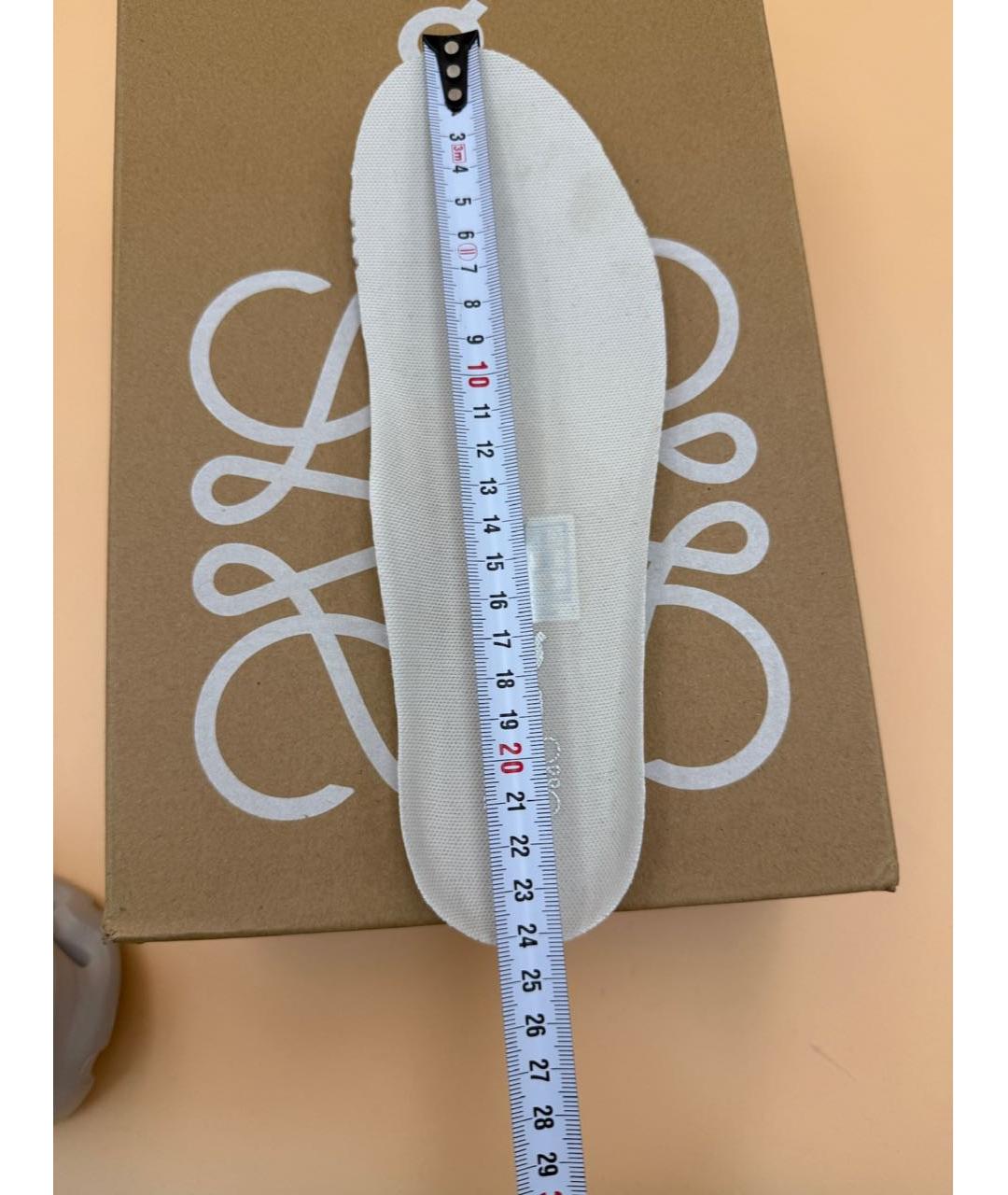 LOEWE Бежевые текстильные кроссовки, фото 4