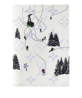 LOUIS VUITTON Обложка/футляр