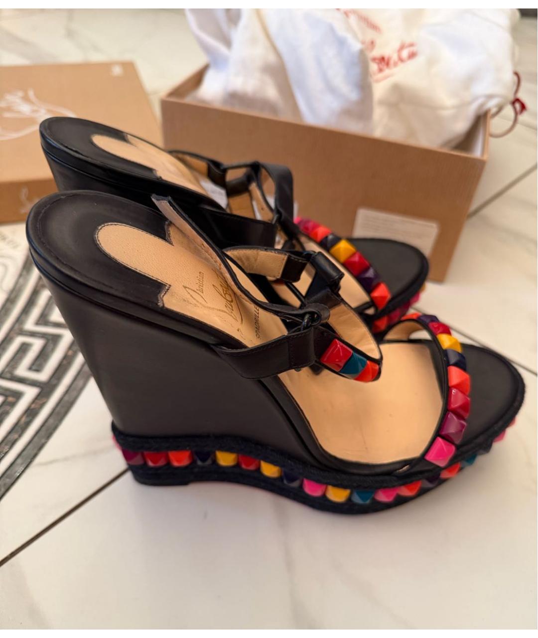 CHRISTIAN LOUBOUTIN Черные кожаные босоножки, фото 5