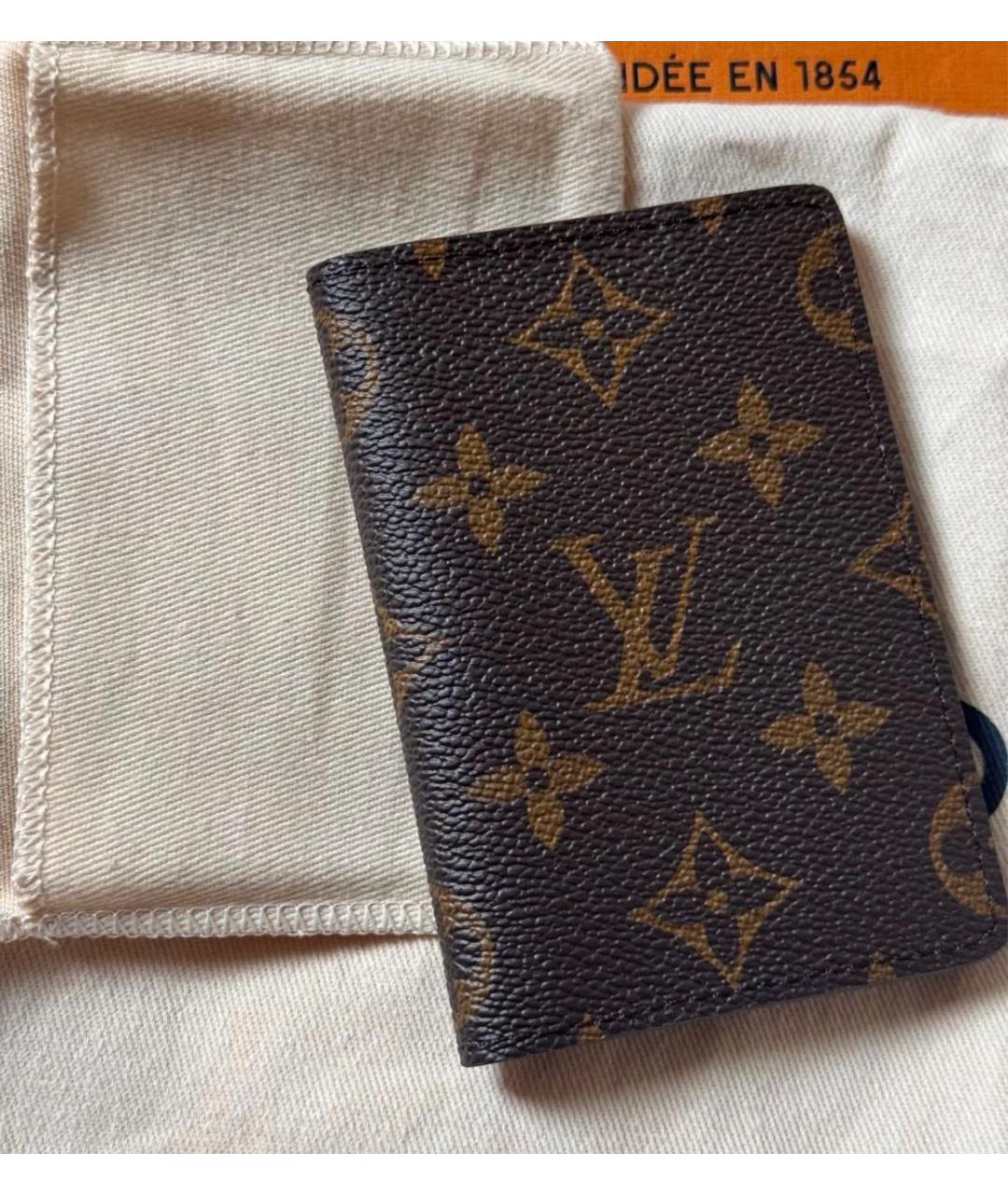 LOUIS VUITTON Коричневый кошелек, фото 6