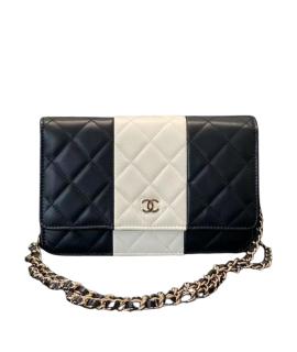 CHANEL Сумка через плечо