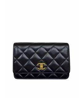 CHANEL Сумка через плечо
