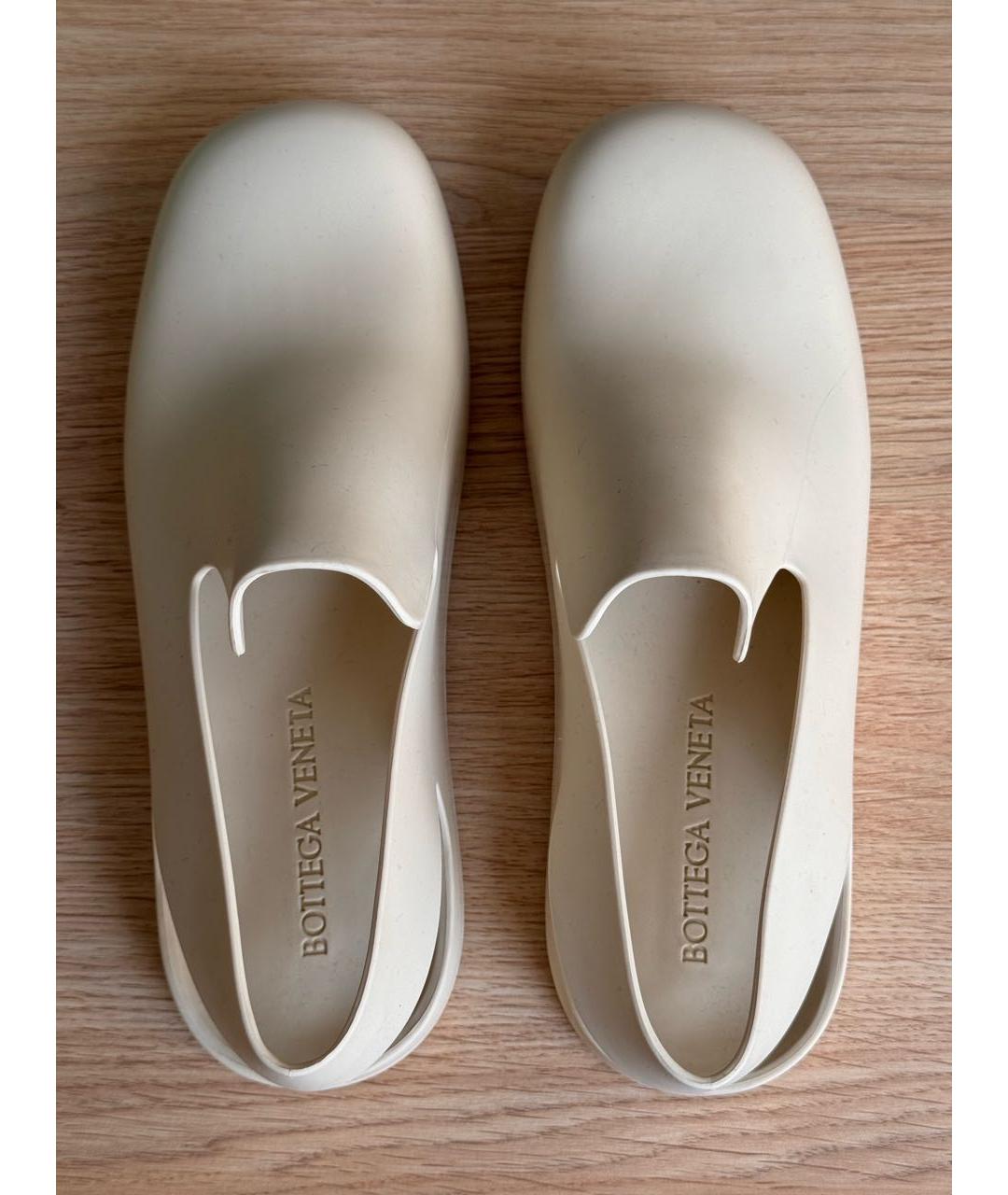 BOTTEGA VENETA Белые резиновые сандалии, фото 3