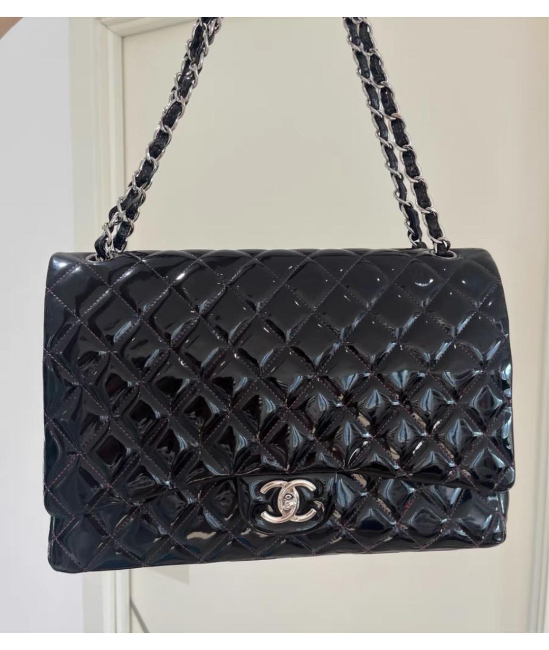 CHANEL Черная сумка через плечо из лакированной кожи, фото 2