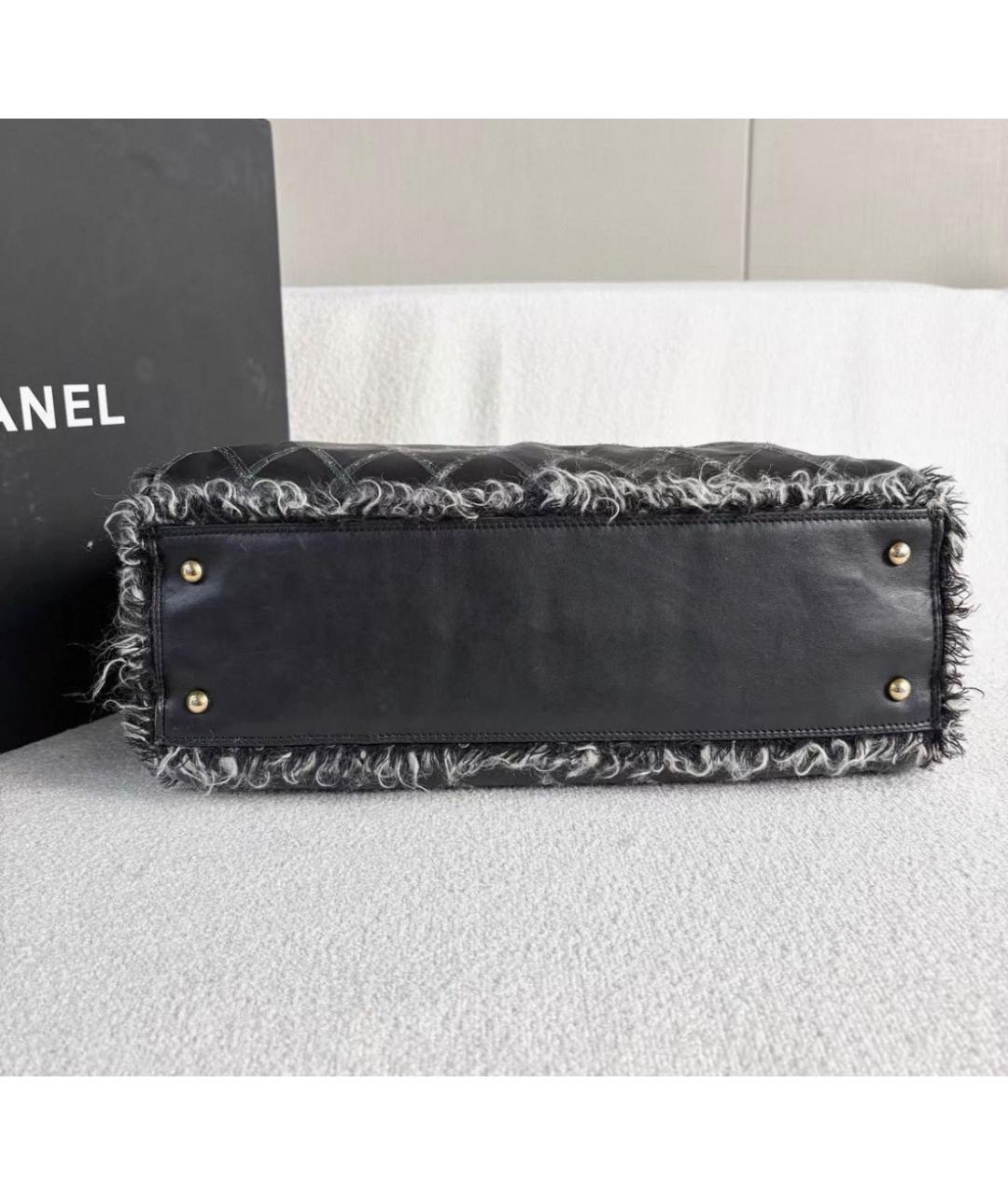 CHANEL Черная кожаная сумка тоут, фото 5