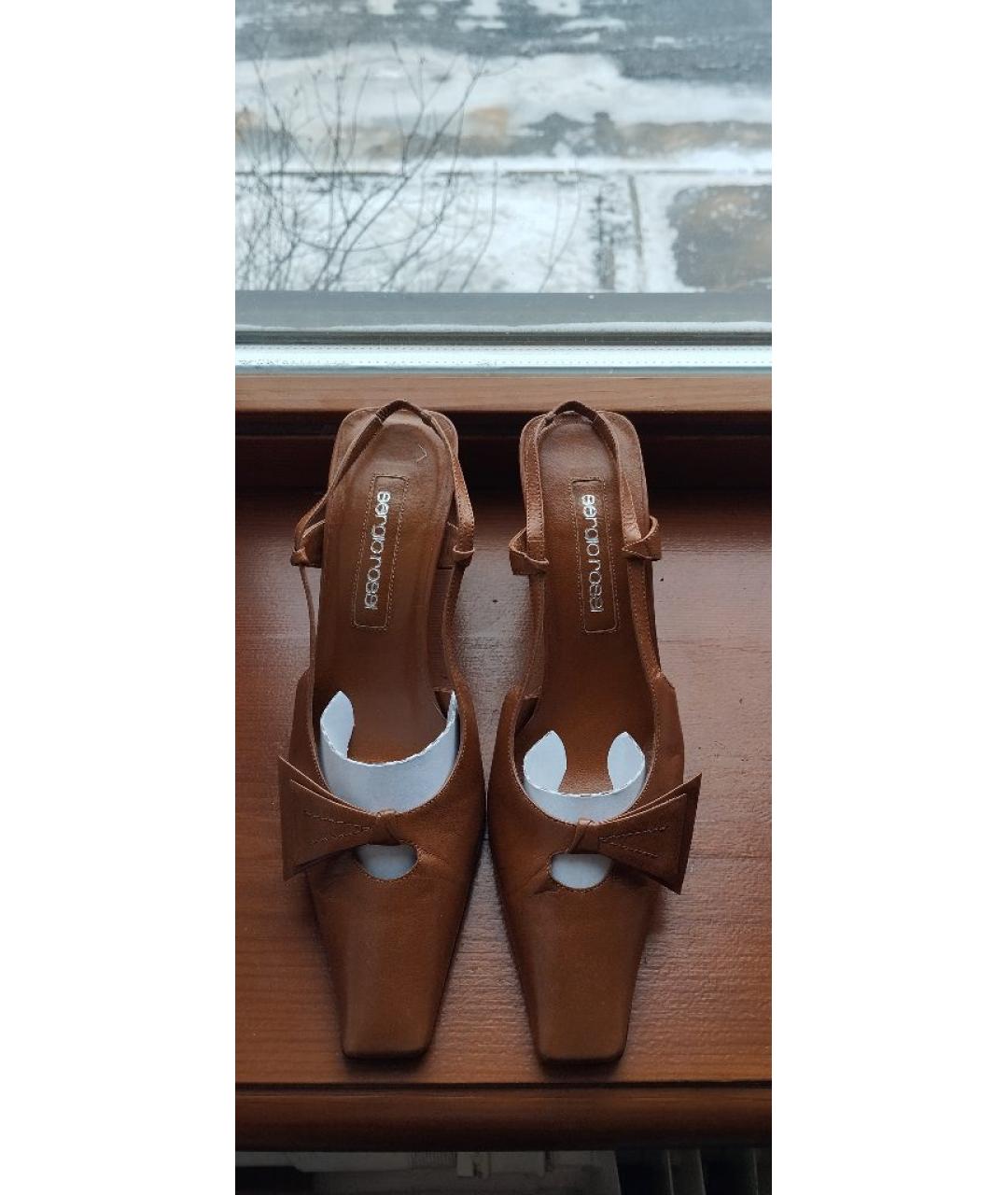 SERGIO ROSSI Бежевые кожаные туфли, фото 3