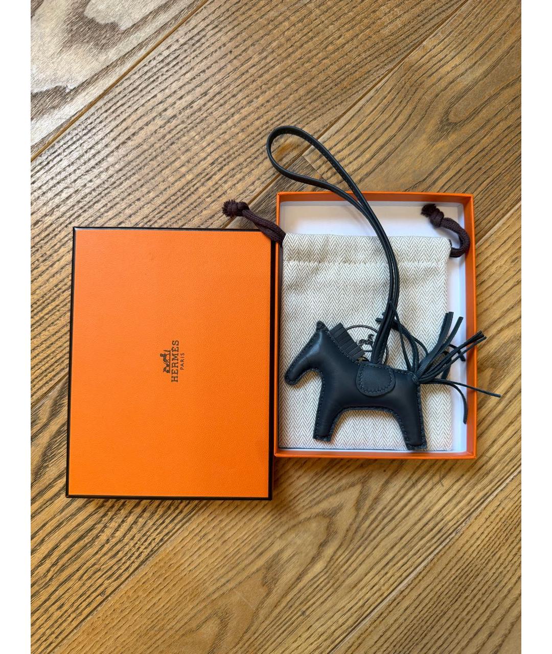 HERMES Серый брелок, фото 2