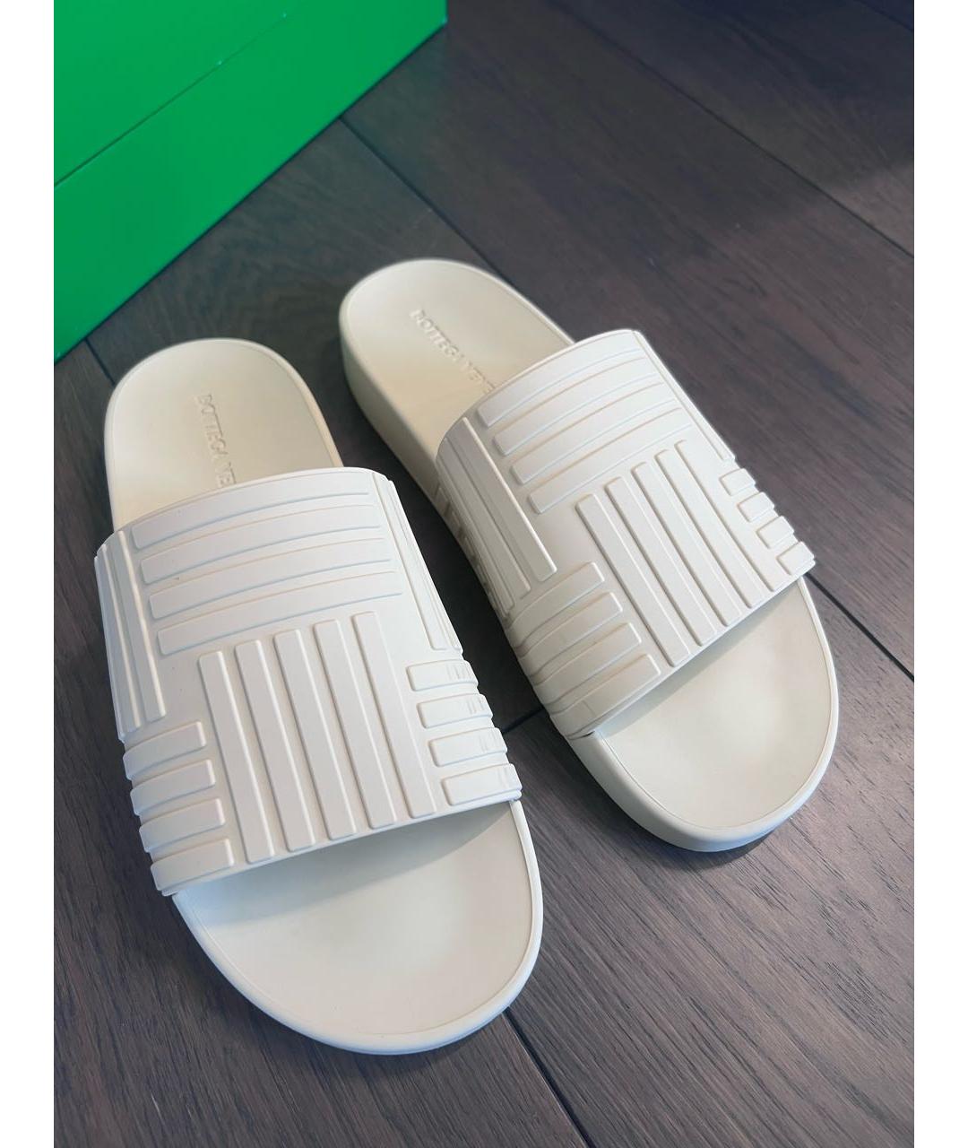 BOTTEGA VENETA Бежевые резиновые шлепанцы, фото 5