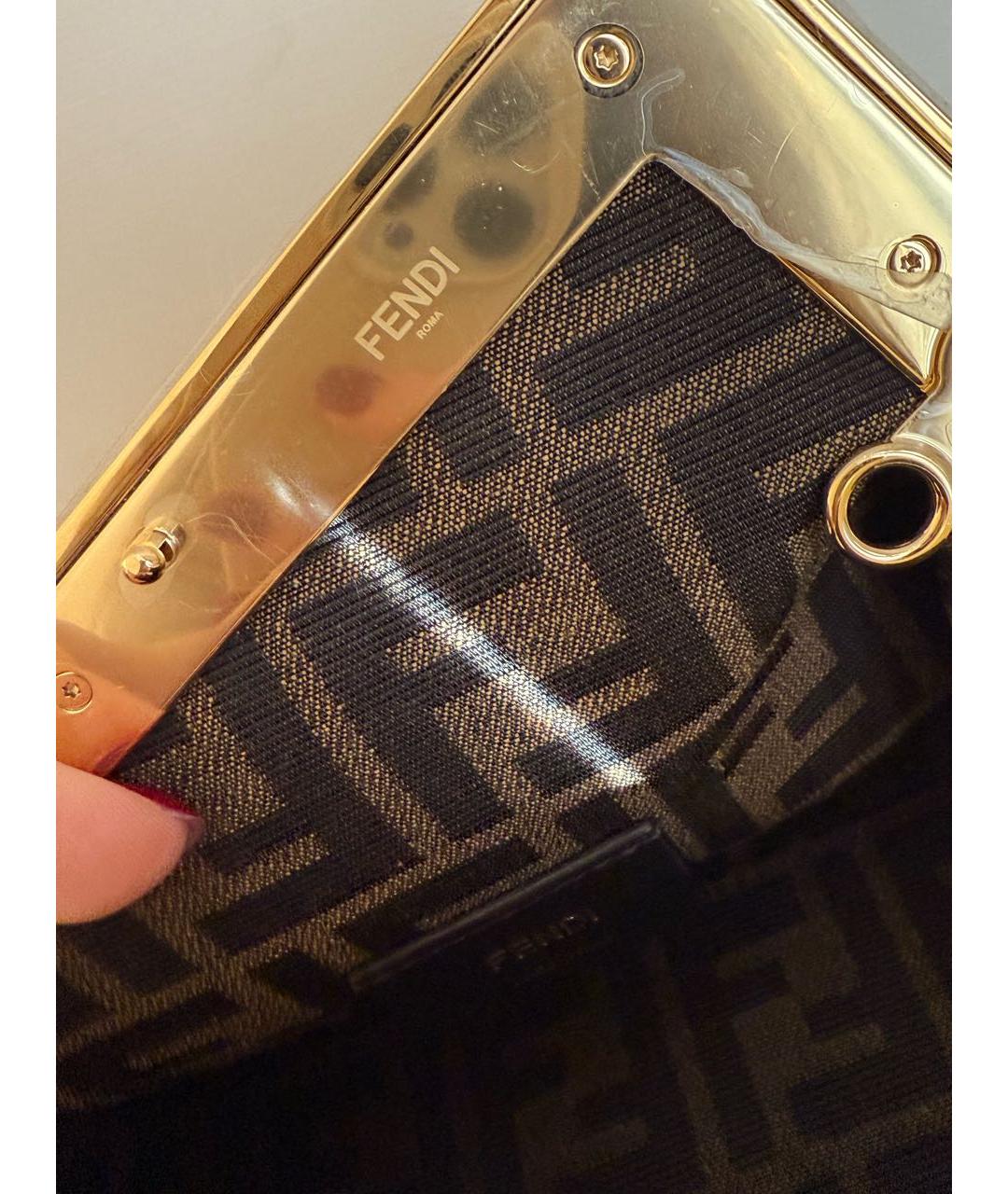 FENDI Белая меховая сумка с короткими ручками, фото 5