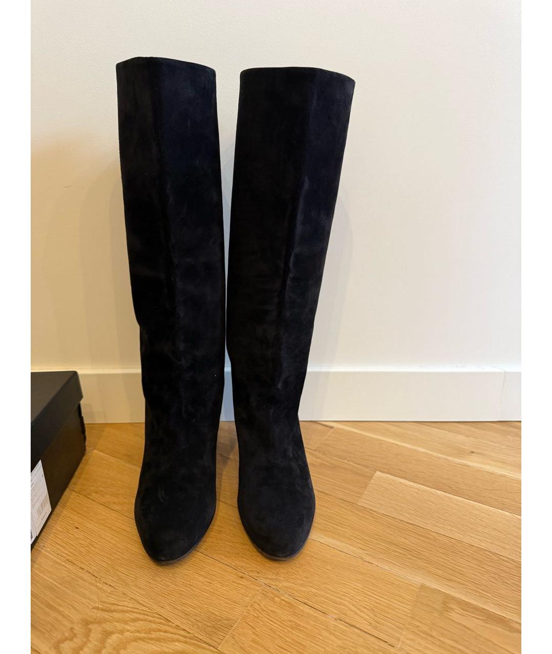 CHANEL Черные замшевые сапоги, фото 2