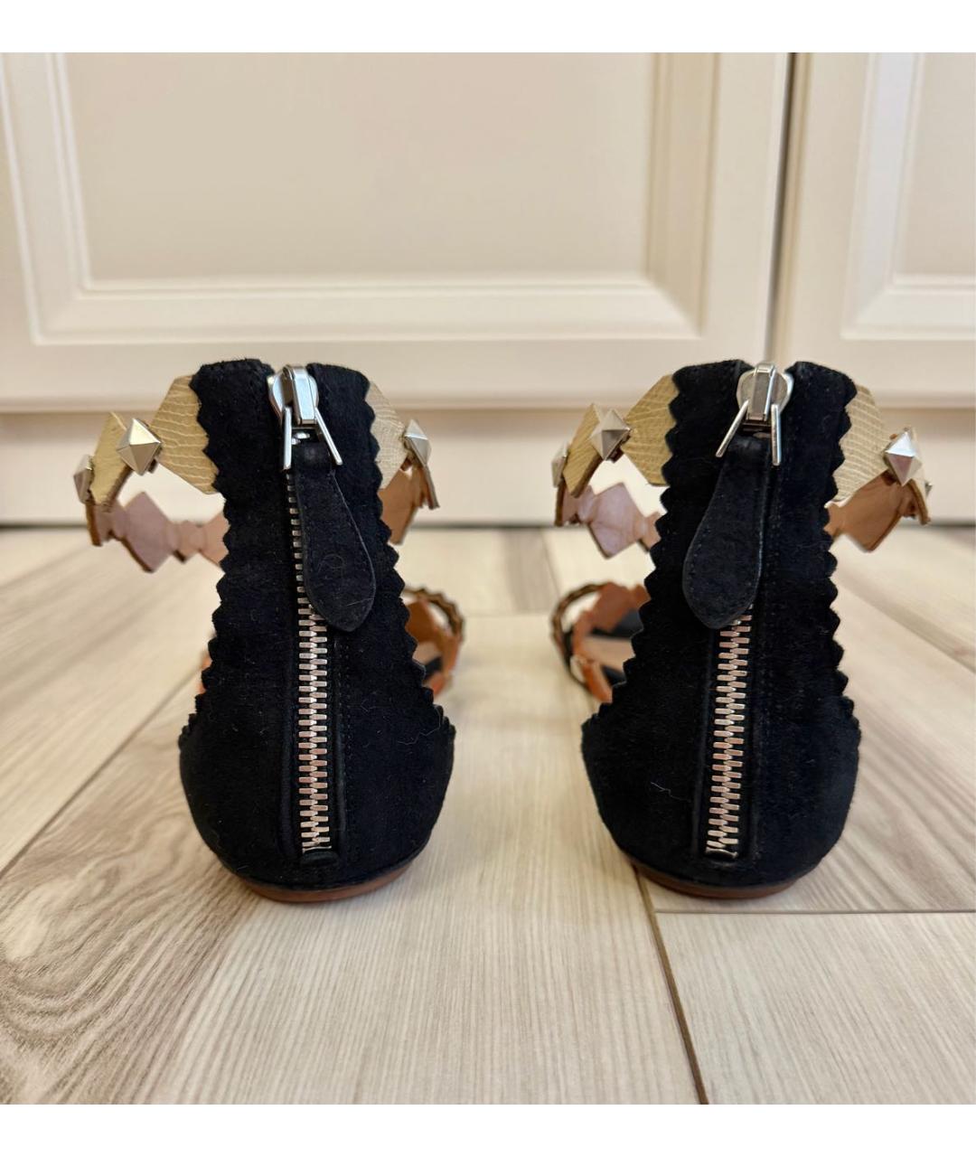 ALAIA Черные босоножки из экзотической кожи, фото 4