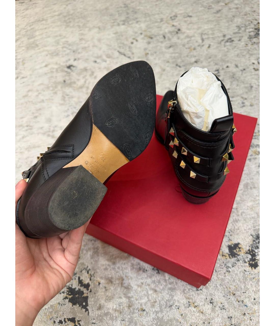 VALENTINO Черные кожаные ботильоны, фото 5