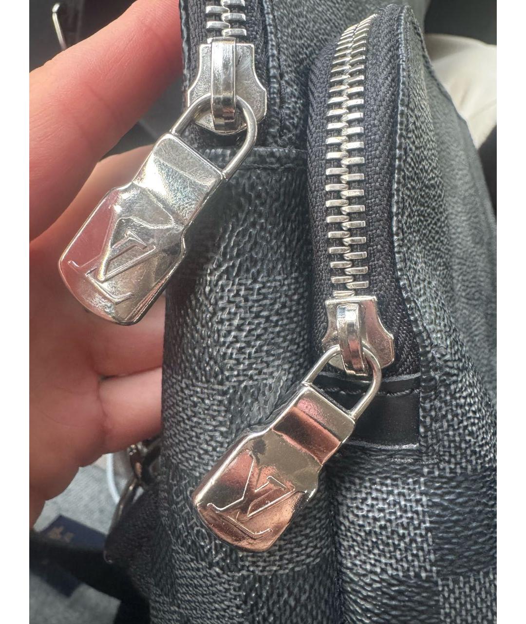 LOUIS VUITTON Антрацитовая сумка на плечо, фото 3