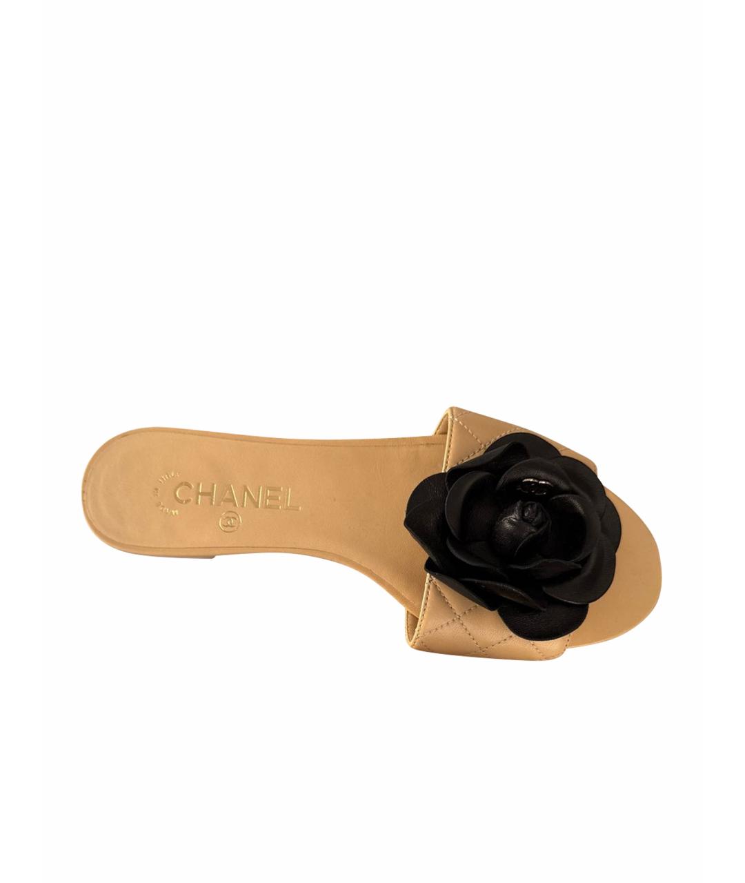 CHANEL Бежевые кожаные шлепанцы, фото 1