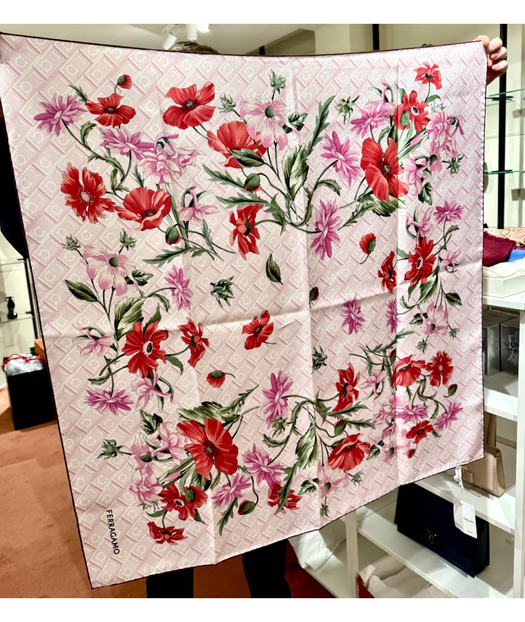 FERRAGAMO Розовый шелковый платок, фото 3