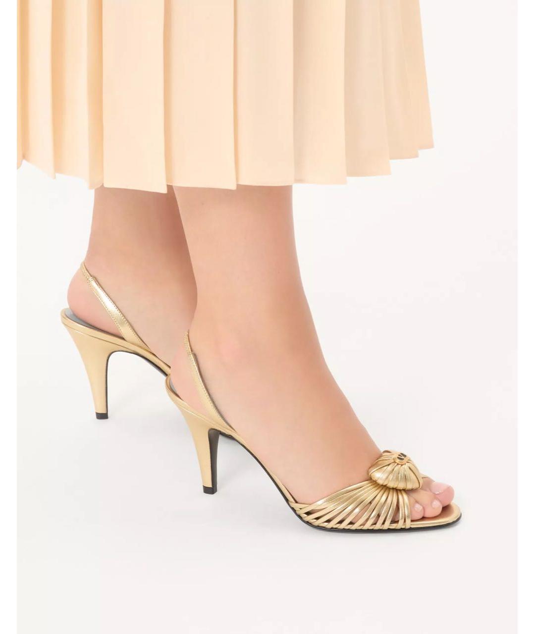 VALENTINO Золотые кожаные туфли, фото 2