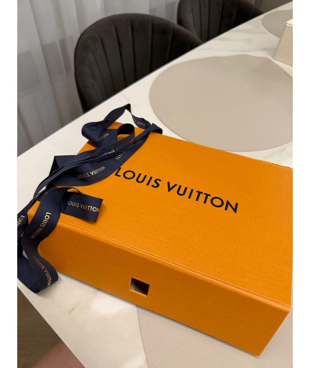 LOUIS VUITTON Коричневая кожаная косметичка, фото 7