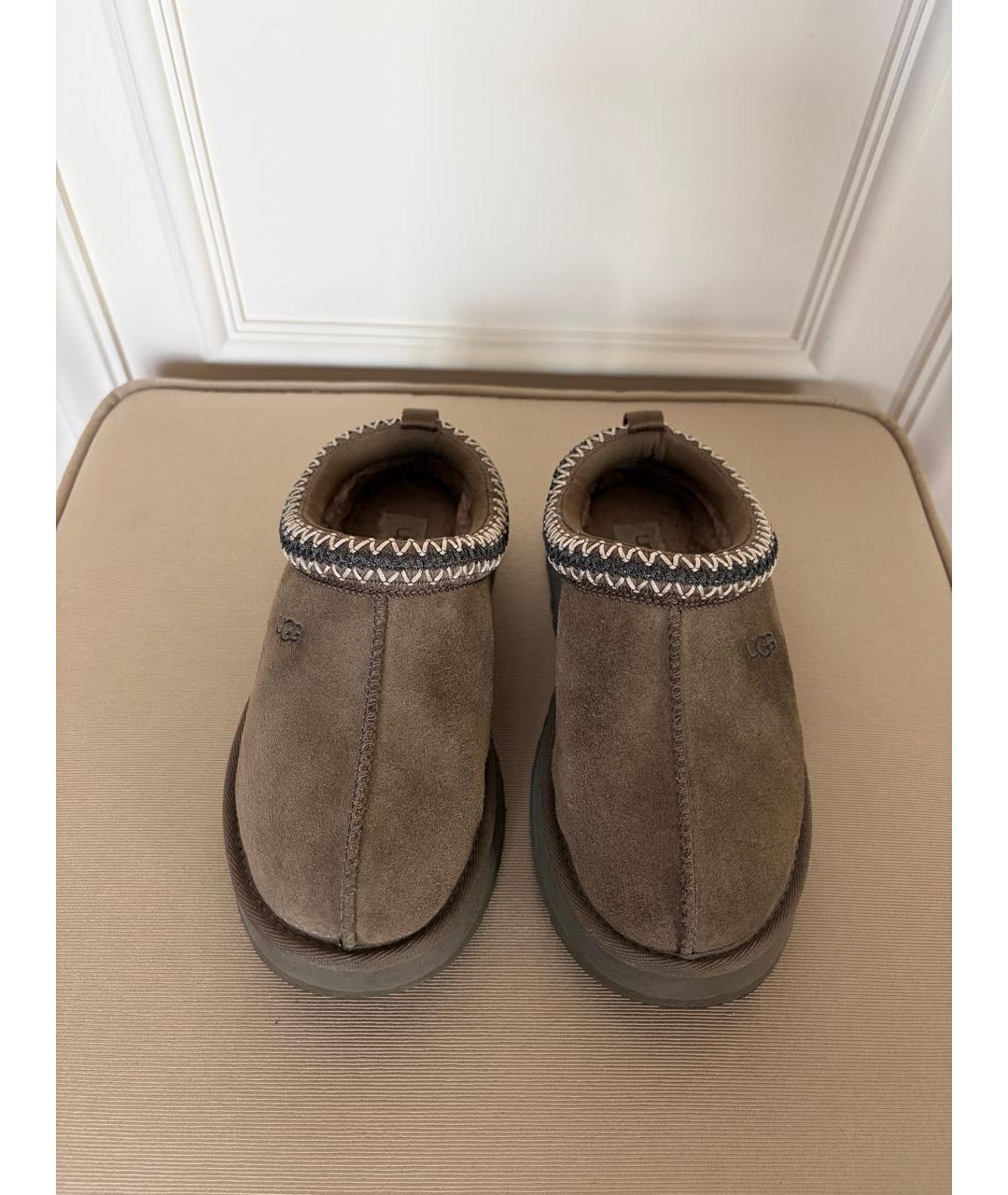 UGG AUSTRALIA Коричневые замшевые ботинки, фото 2