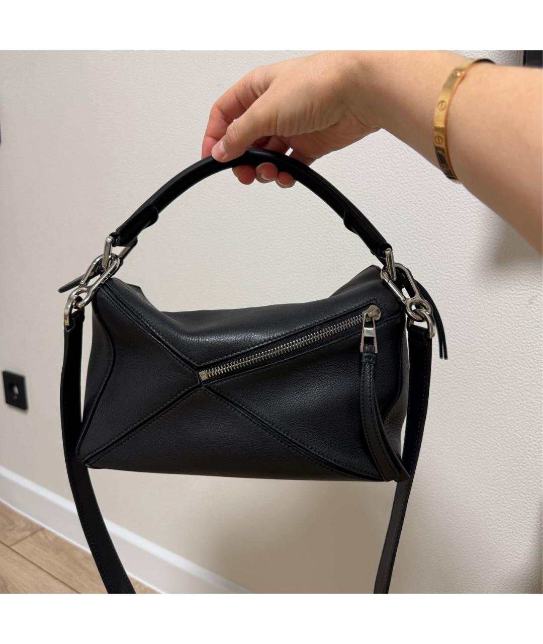 LOEWE Черная кожаная сумка с короткими ручками, фото 3