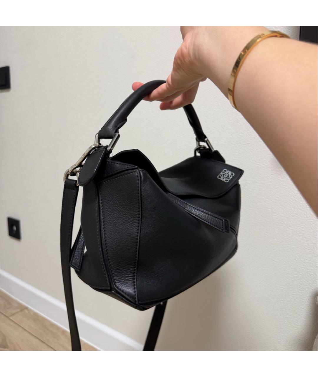 LOEWE Черная кожаная сумка с короткими ручками, фото 4
