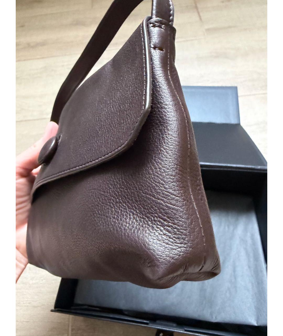THE ROW Коричневая кожаная сумка с короткими ручками, фото 4
