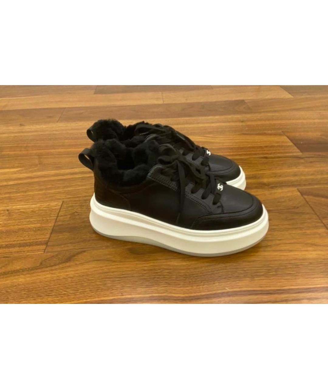 CHANEL Черные кожаные кроссовки, фото 3