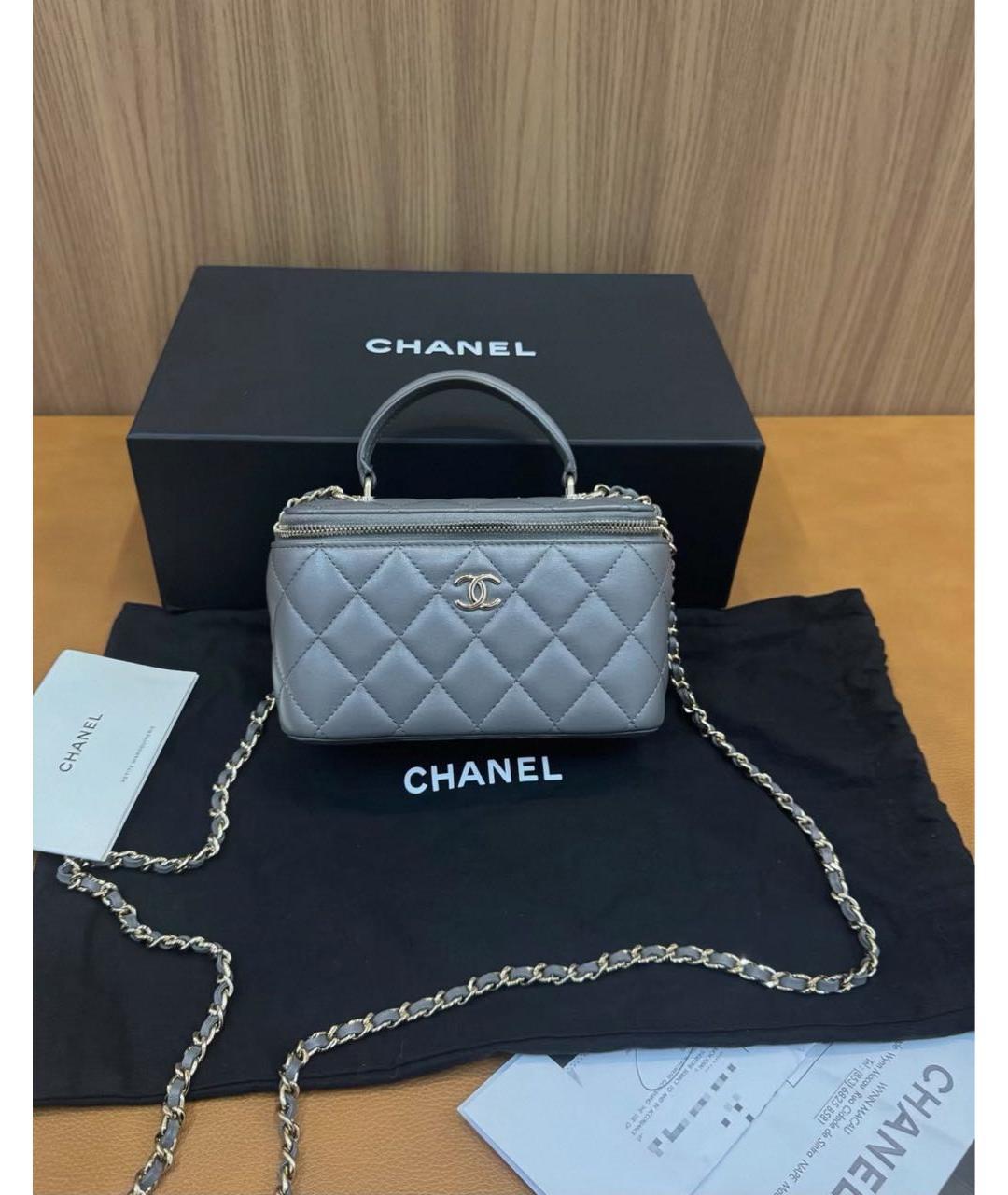 CHANEL Серая кожаная сумка через плечо, фото 2