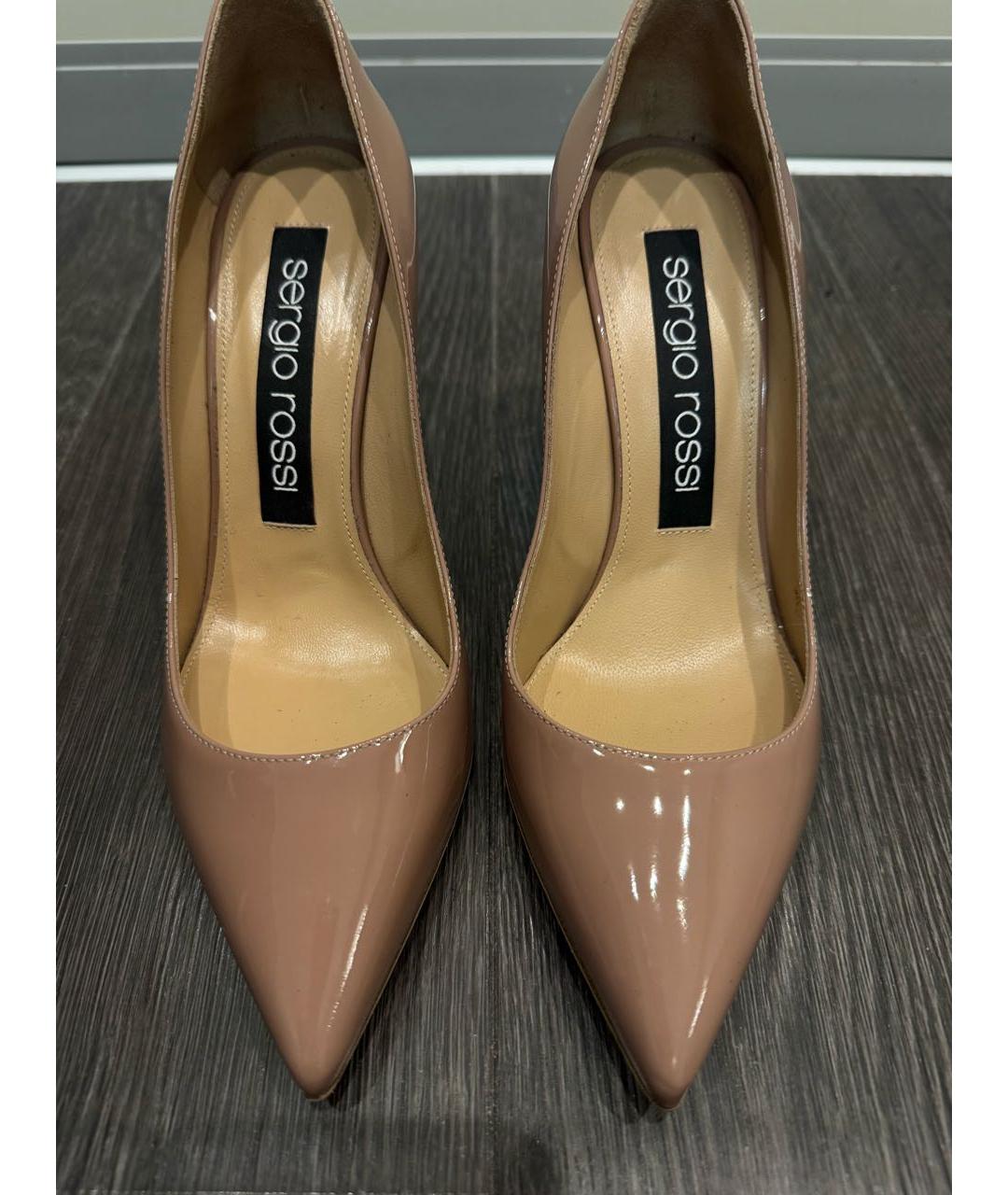 SERGIO ROSSI Бежевые туфли из лакированной кожи, фото 2
