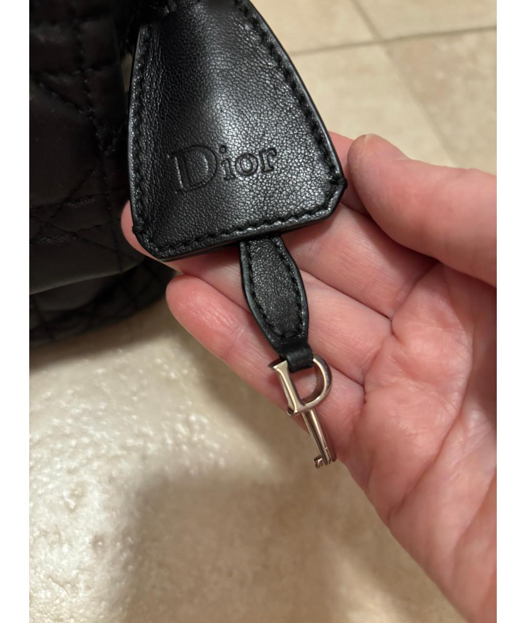 CHRISTIAN DIOR Черная кожаная сумка через плечо, фото 5
