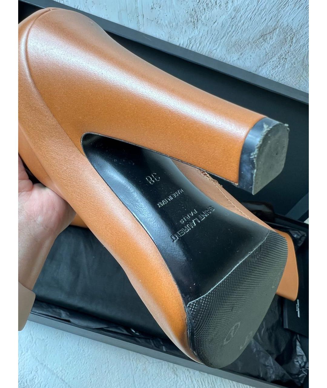 SAINT LAURENT Коричневые кожаные сапоги, фото 4