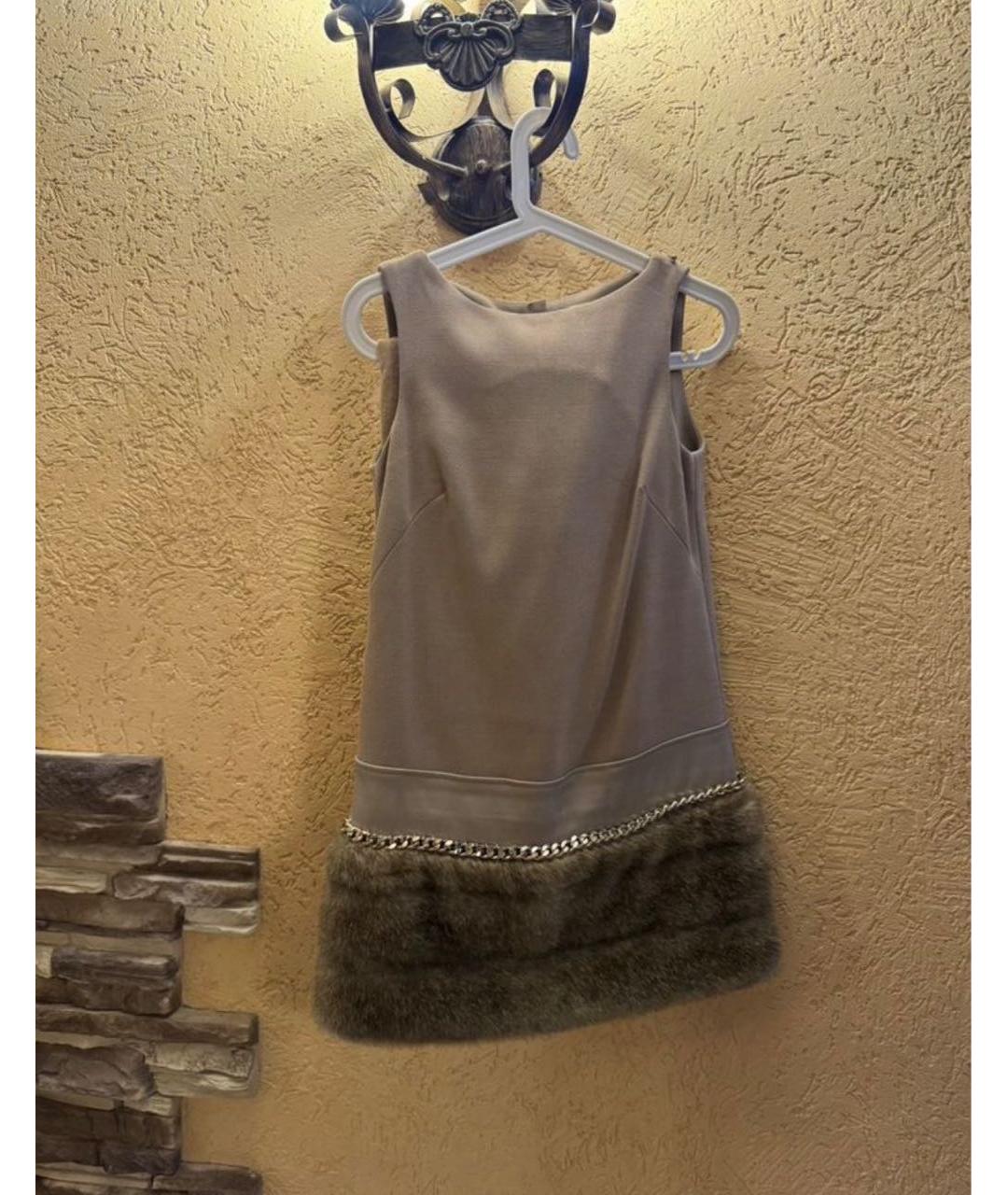 ELISABETTA FRANCHI Бежевое замшевое повседневное платье, фото 5