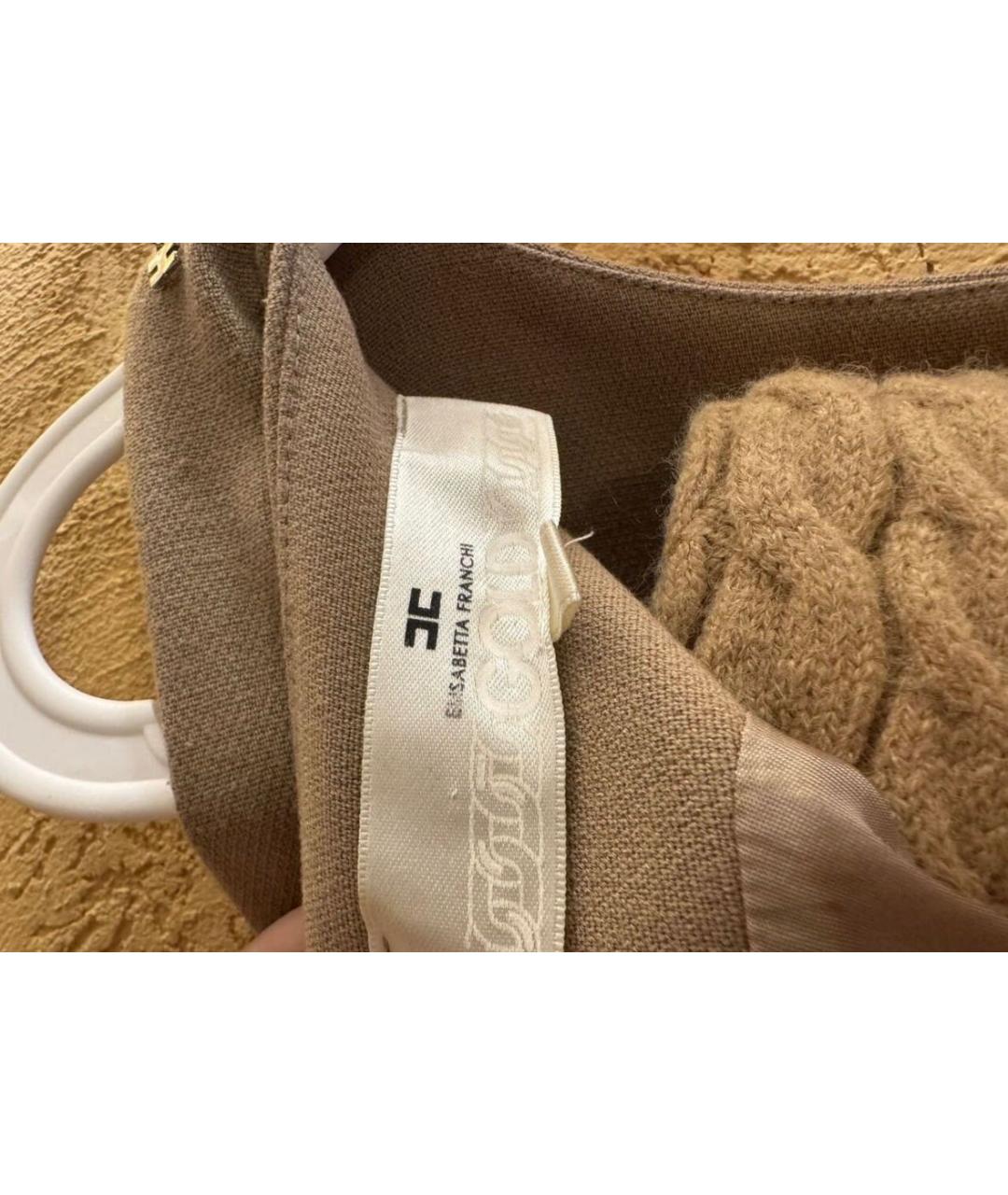 ELISABETTA FRANCHI Бежевое замшевое повседневное платье, фото 4
