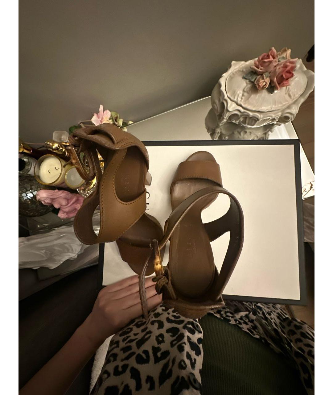 GUCCI Коричневые кожаные босоножки, фото 3