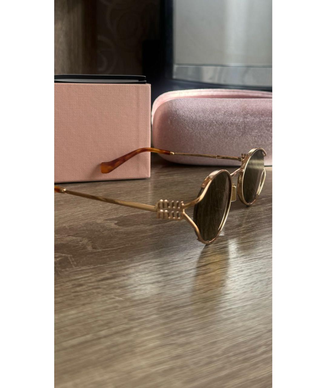 MIU MIU Коричневые металлические солнцезащитные очки, фото 3