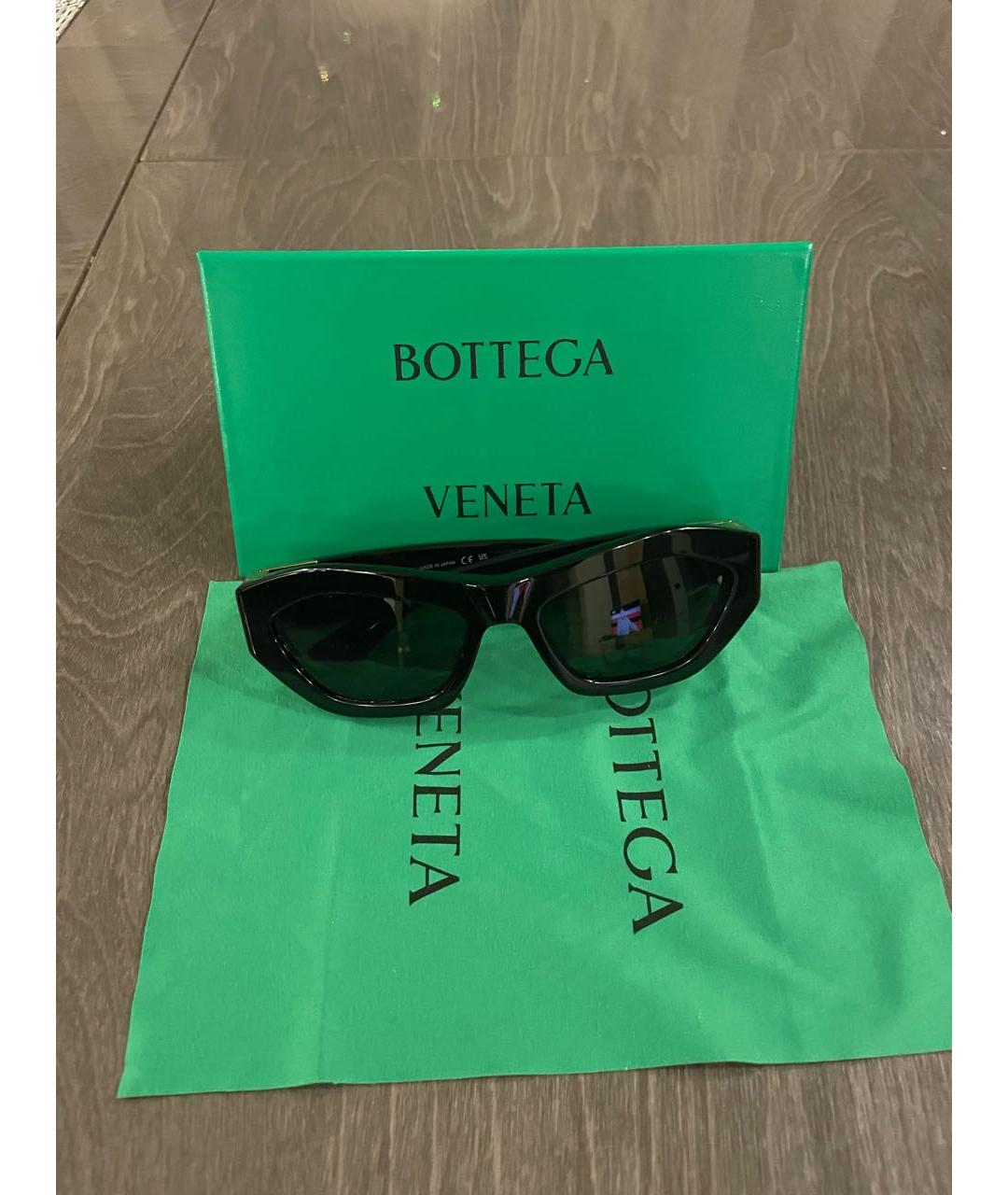 BOTTEGA VENETA Черные пластиковые солнцезащитные очки, фото 4