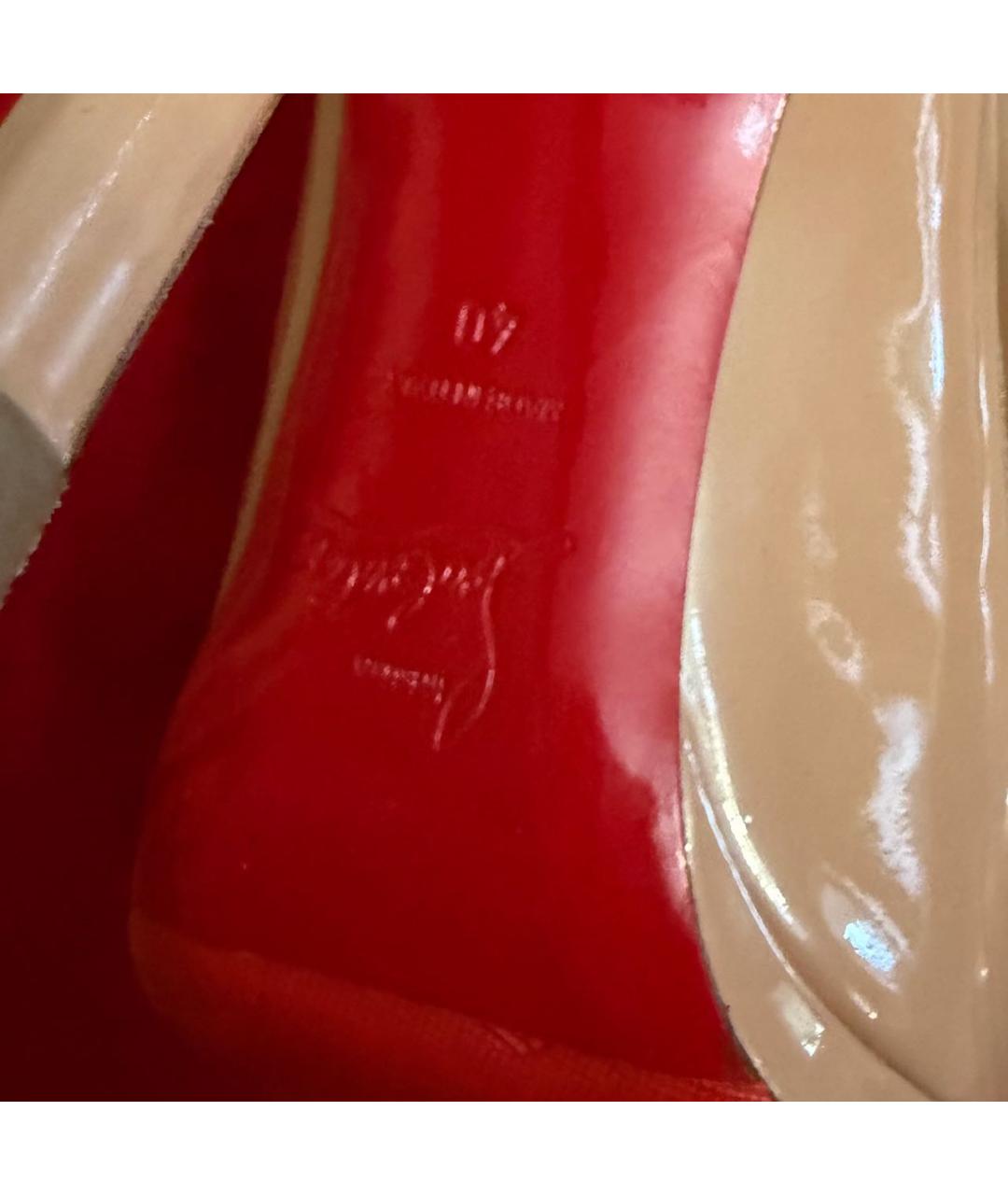 CHRISTIAN LOUBOUTIN Бежевые туфли из лакированной кожи, фото 5