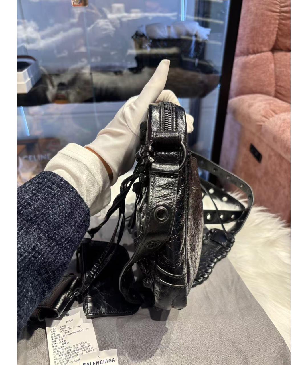BALENCIAGA Черная кожаная сумка через плечо, фото 4