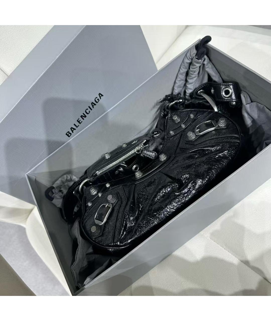 BALENCIAGA Черная кожаная сумка через плечо, фото 5