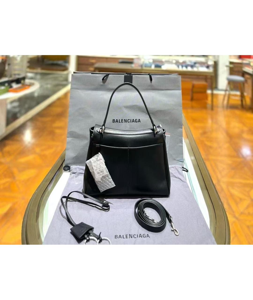 BALENCIAGA Черная кожаная сумка через плечо, фото 2