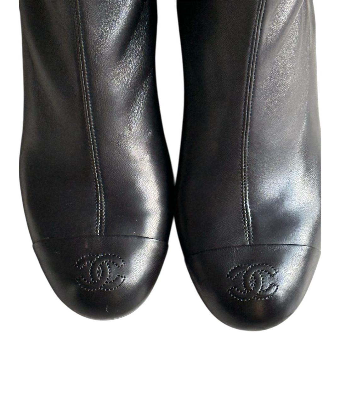 CHANEL Черные кожаные ботфорты, фото 2
