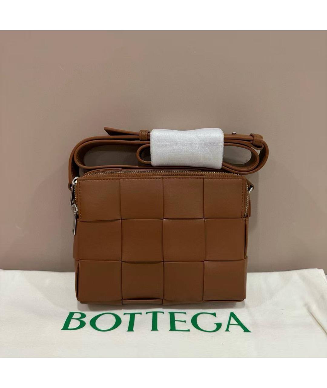 BOTTEGA VENETA Коричневая кожаная сумка через плечо, фото 2