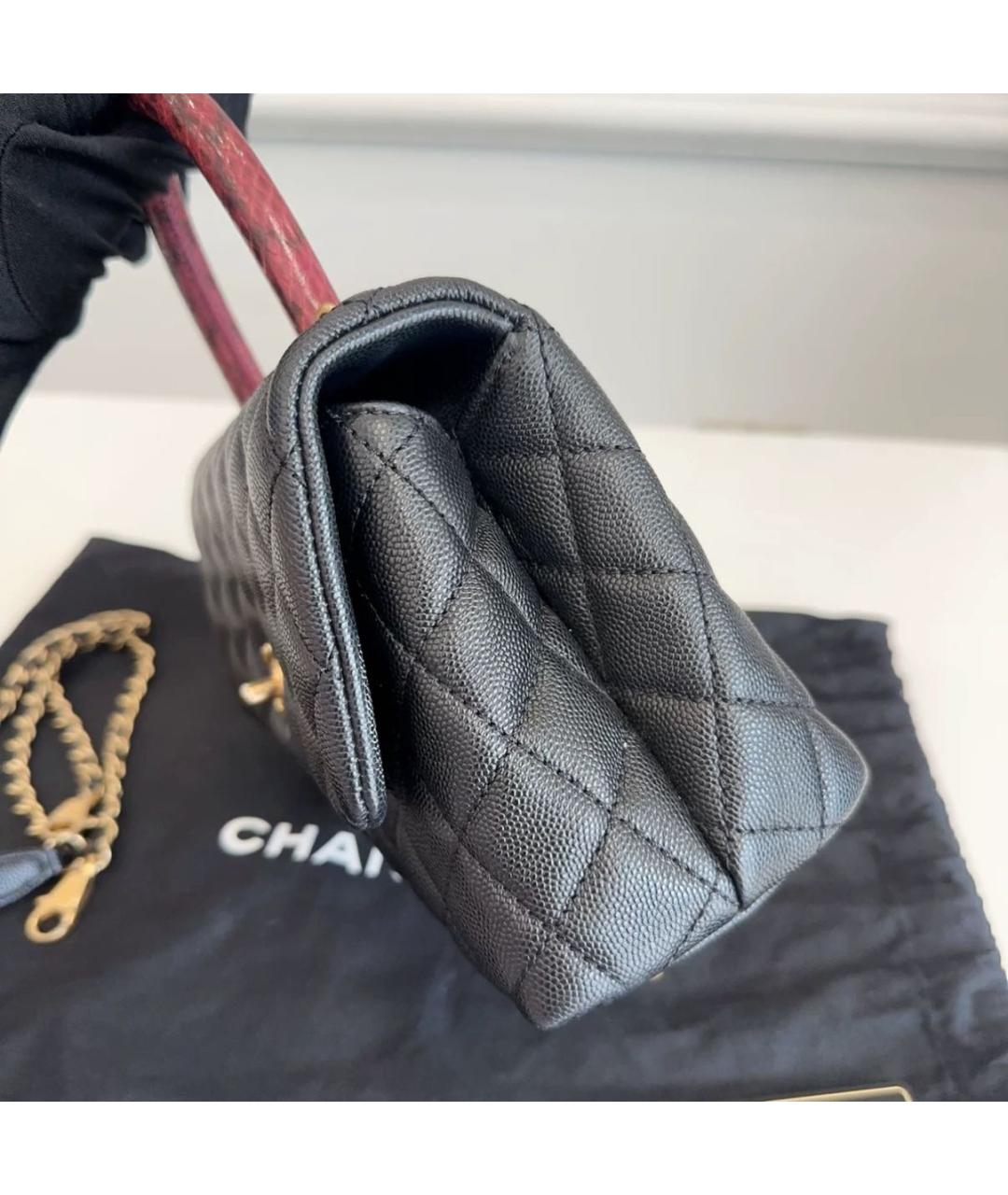 CHANEL Черная кожаная сумка с короткими ручками, фото 3