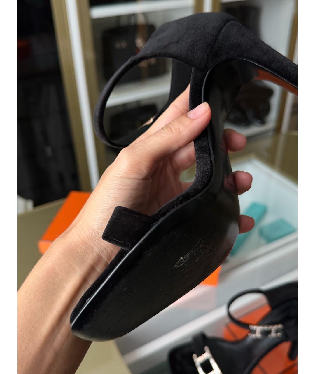 HERMES Черные бархатные босоножки, фото 3