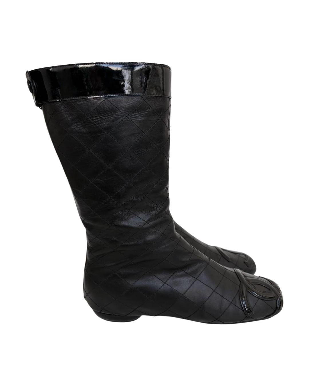 CHANEL Черные кожаные сапоги, фото 1