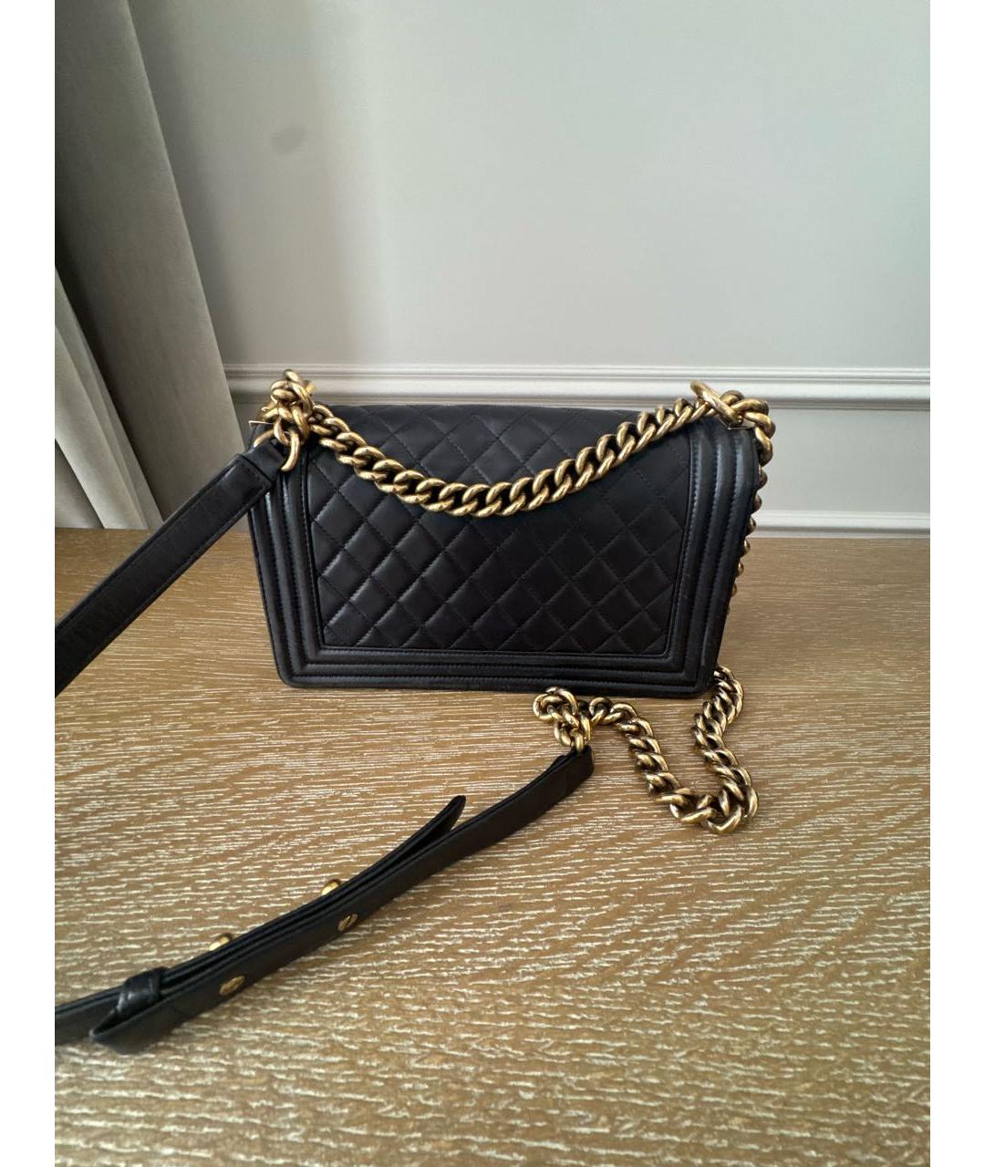CHANEL Черная кожаная сумка через плечо, фото 3