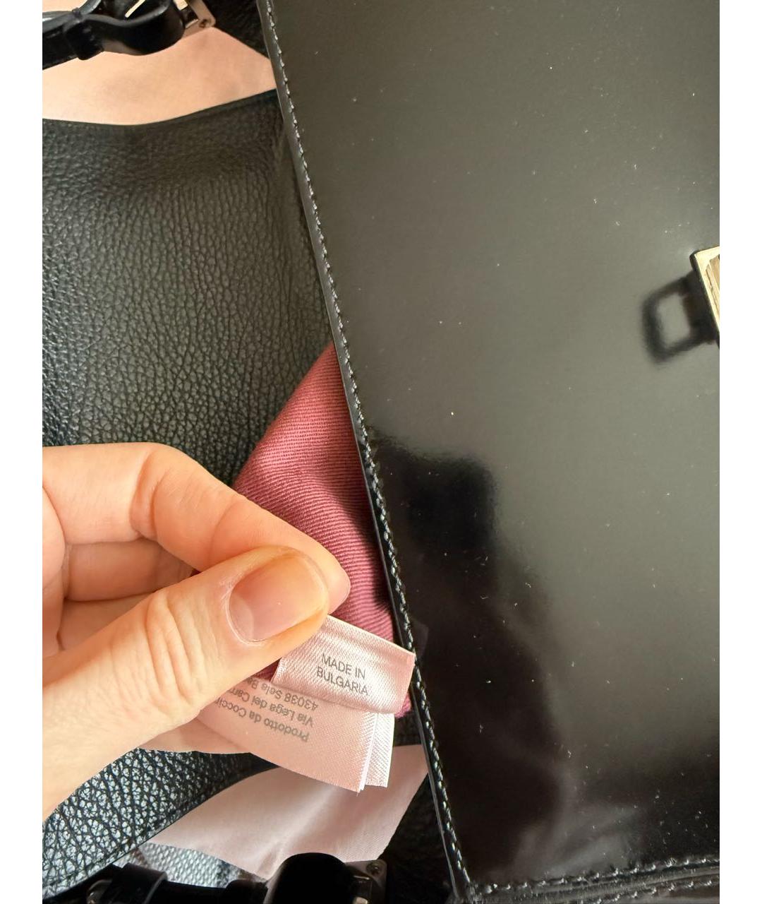 COCCINELLE Черная сумка с короткими ручками из лакированной кожи, фото 8