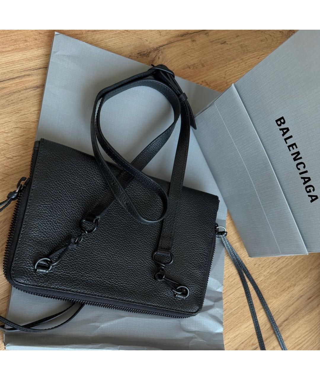 BALENCIAGA Черная кожаная сумка на плечо, фото 4